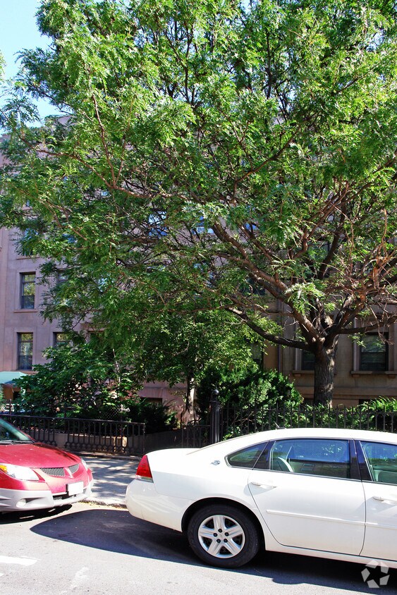 Building Photo - 89 1st Pl