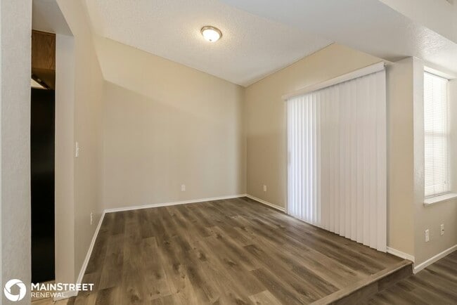 Building Photo - 4836 Nestled Grove Dr