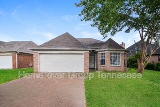 Building Photo - 2216 Lake Springs Ln