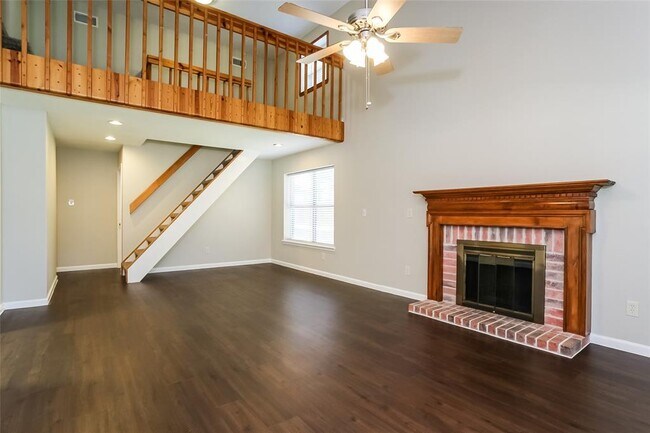 Foto del edificio - 17219 Harmony Hill Dr