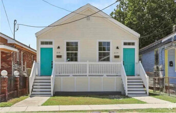 Building Photo - 3117 Broadway St
