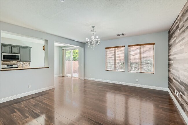 Foto del edificio - 9479 Van Halen Ln