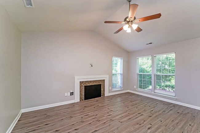 Foto del edificio - 9232 Kimmel Ln