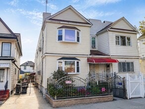 Building Photo - 90-32 179th St