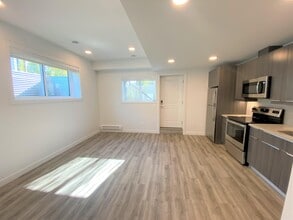 Building Photo - 9905 151 St NW