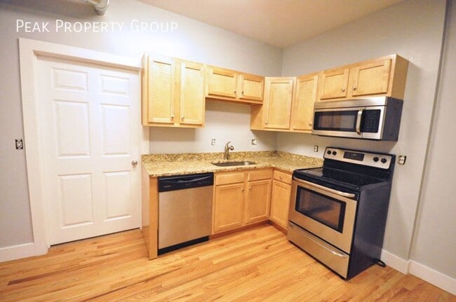 Building Photo - Available Fall 2024! 2 Bedroom Townhome Lo...
