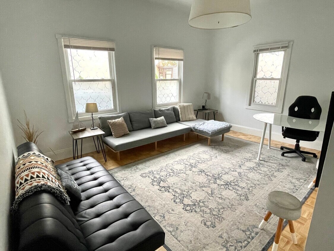 28 Armstrong St Unit 1, Boston, MA 02130 Condo for Rent in Boston, MA