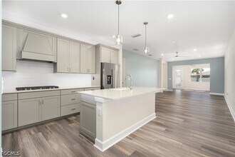 Building Photo - 42186 Edgewater Dr