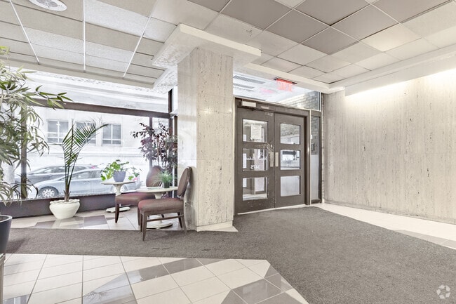 Lobby - Le Saint-Urbain