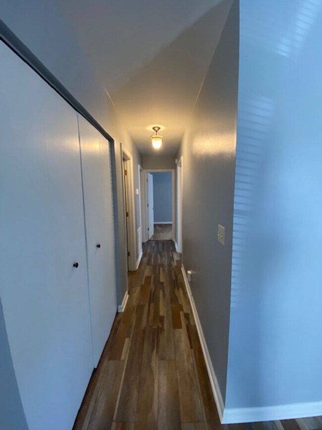 Foto del edificio - Rural & Adorable Rancher for Rent on large lot!