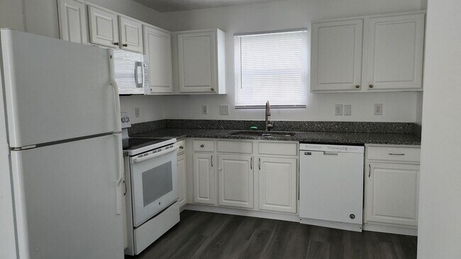 Foto del edificio - 5971 Haydens Crossing Blvd