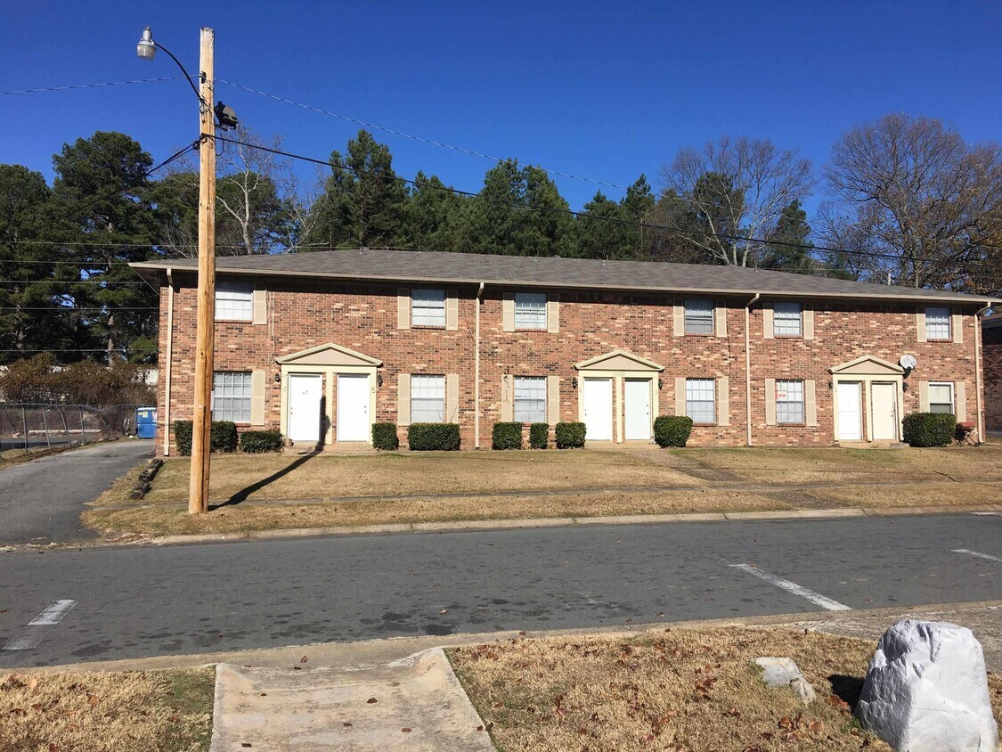 5400 Stanley Dr Unit 7, Little Rock, AR 72209 Room for Rent in Little