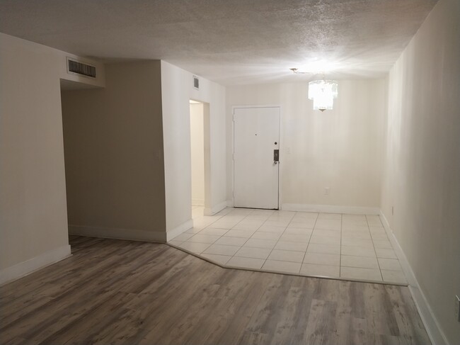 Dining Room & Entrance - 9405 W Flagler St