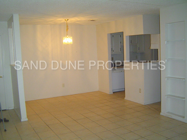 Building Photo - 1610 #1 Greenbriar Pkwy, Gulf Breeze