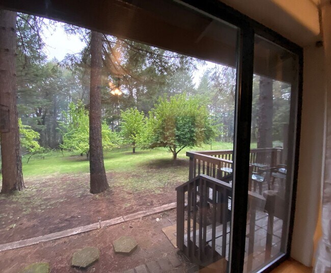 Foto del edificio - LOVELY 2 BEDROOM COUNTRY HOME FOR RENT