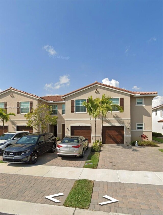 Primary Photo - 6749 Broadwater Ln
