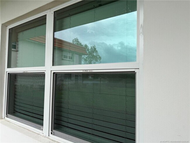 Building Photo - 1225 NW 21st St