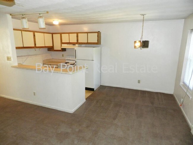 Building Photo - 7427 Tyndale Ct