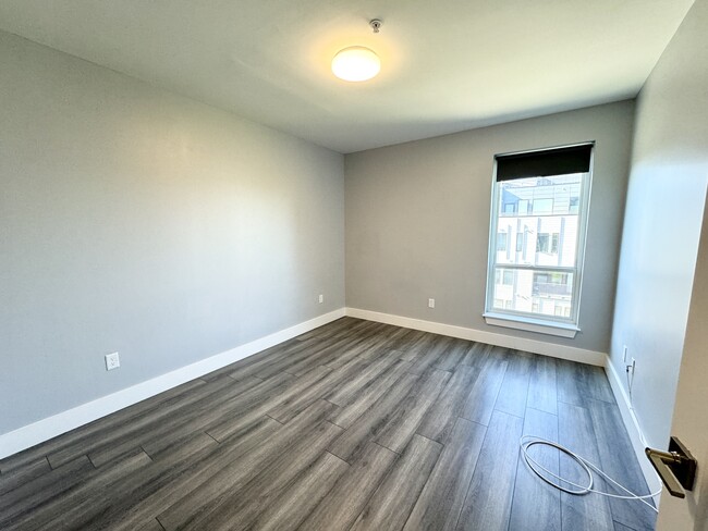Building Photo - SOBO Place