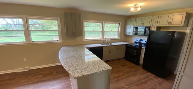 Foto del edificio - 1200 Davis Mill Rd