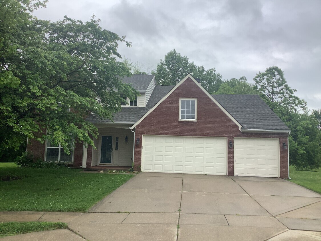 8281 Cardinal Court House Rental in Avon, IN