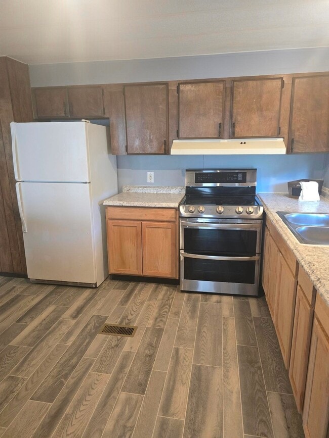Building Photo - 21715 E Champagne Cir