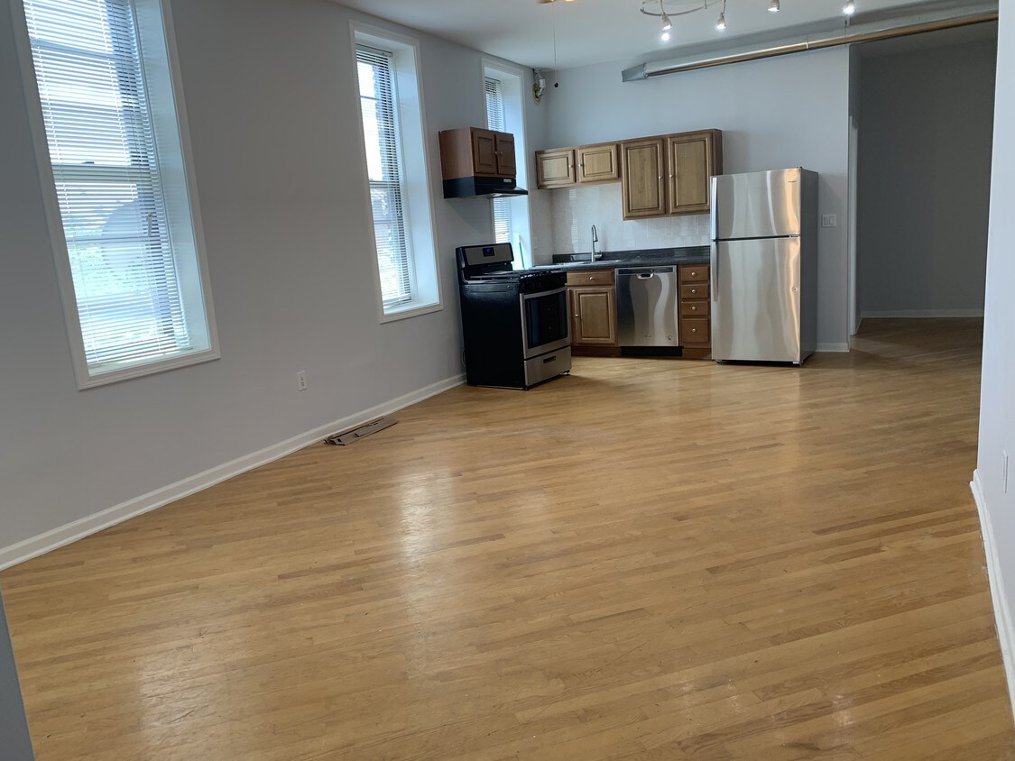 1803 S Throop St, Chicago, IL 60608 Apartments in Chicago, IL