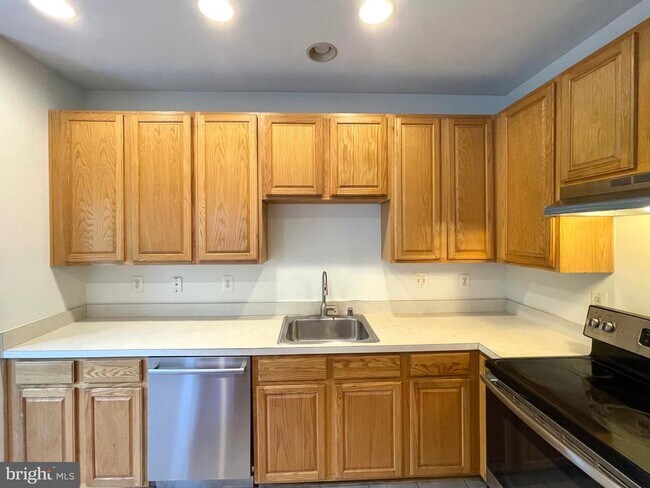Foto del edificio - 7714 Valley Oak Dr