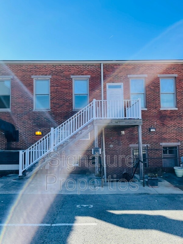 224 Paradise Ln Unit 200, South Boston, VA 24592 Condo for Rent in