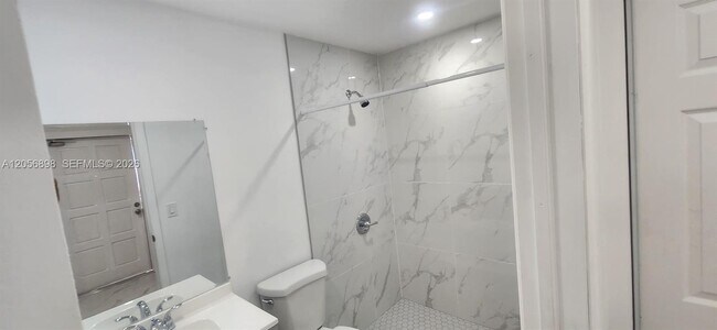 Foto del edificio - 6630 SW 132nd Ave