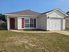 Building Photo - 1028 Antigua Cir