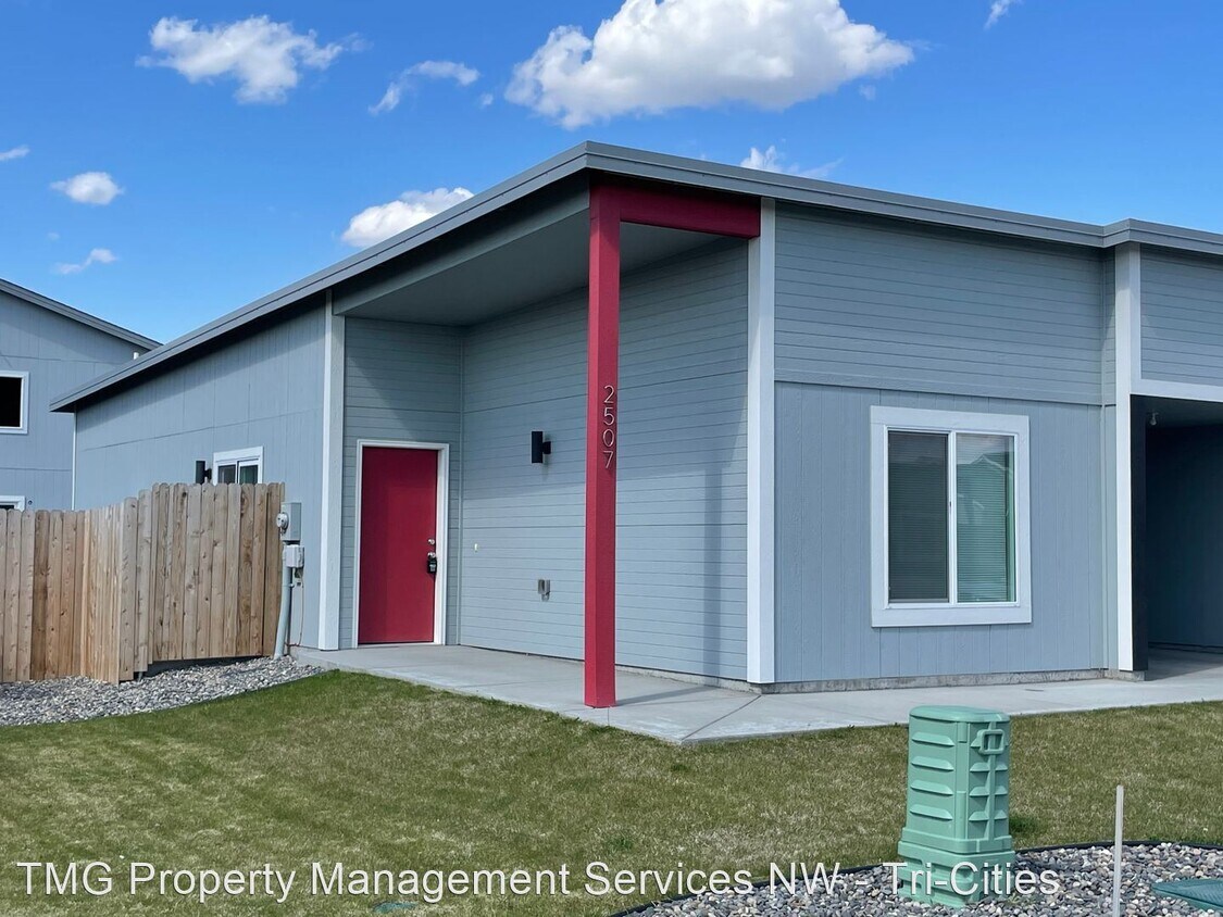 3 br, 2 bath House 2507 E Helena Street House Rental in Pasco, WA