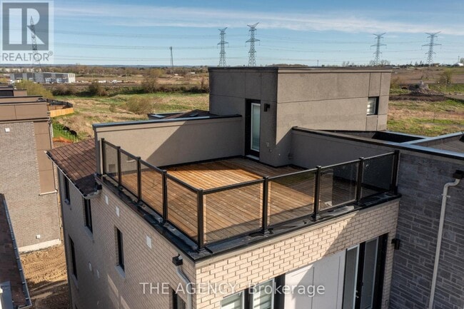 Building Photo - 275 Port Darlington Rd
