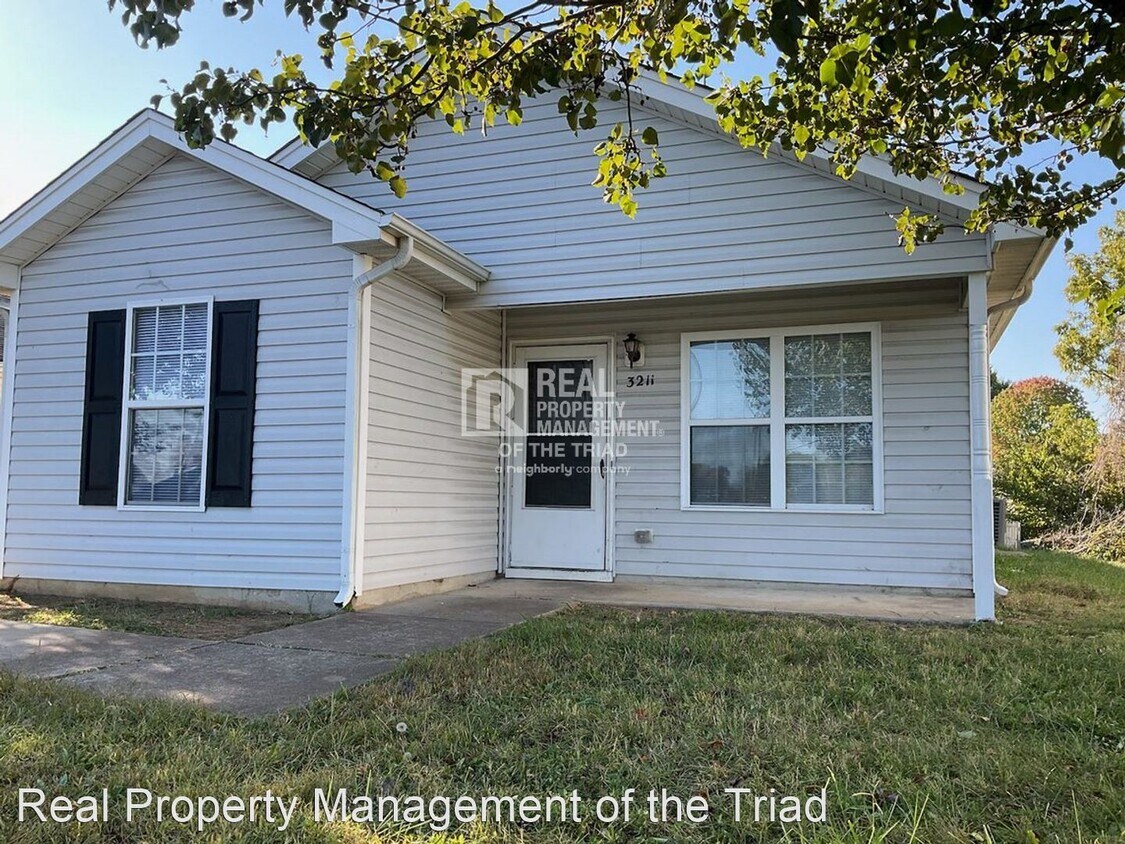 Primary Photo - 4 br, 2 bath House - 3211 N. OHenry Blvd.