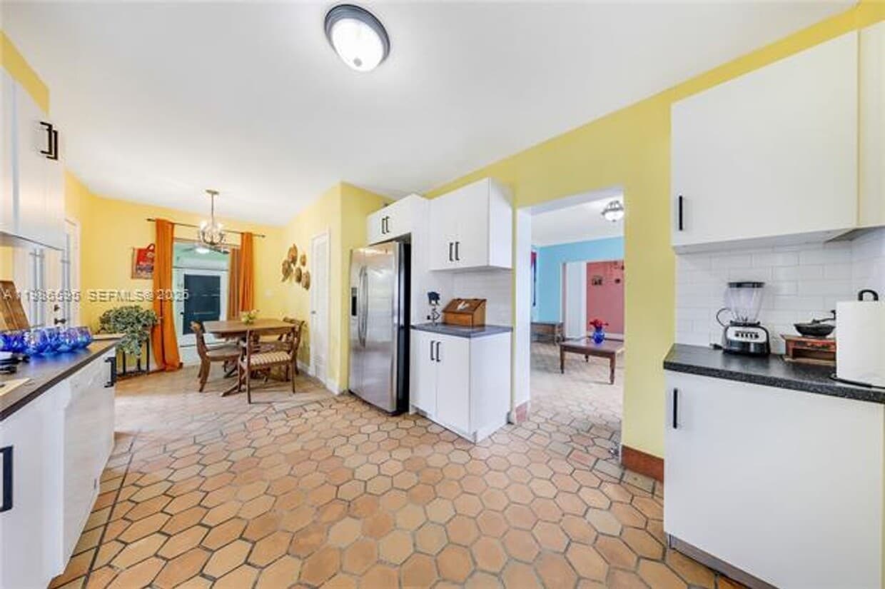 Photo - 843 NW 3rd St cu-1, Miami, FL 33128