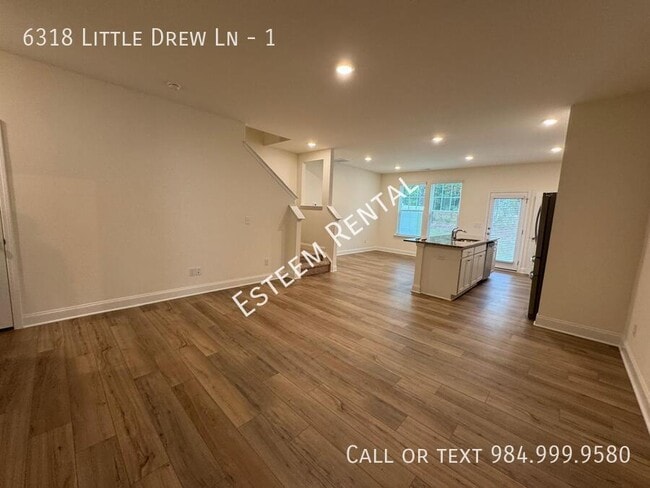 Foto del edificio - 6318 Little Drew Ln