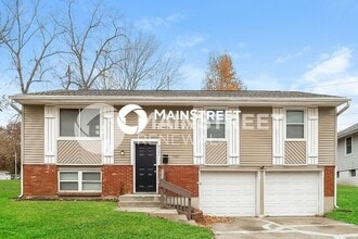 Building Photo - 6302 E 140th Terrace