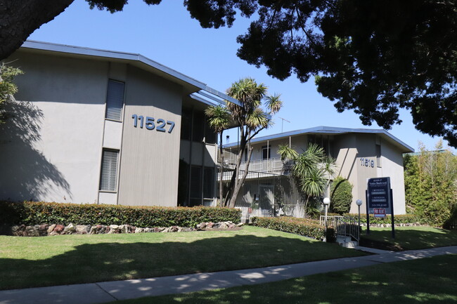Building Photo - 11527 Venice Blvd