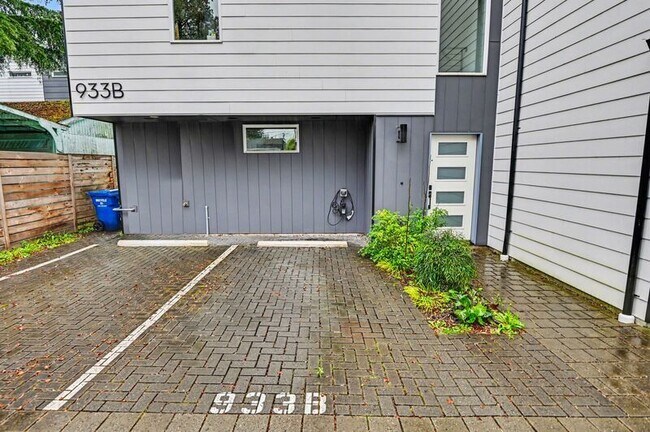 Foto del edificio - 933 N 91st St