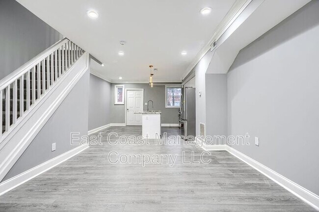 Foto del edificio - 2813 Santa Fe Ave