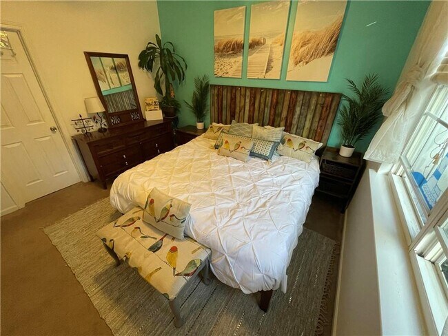 Foto del edificio - 968 Windcroft Cir NW