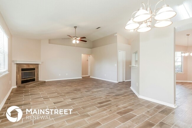 Foto del edificio - 1312 Cutlass Rd