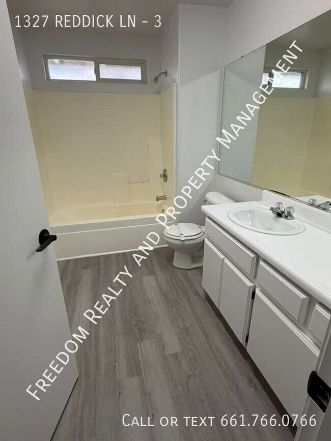 Building Photo - 1327 Reddick Ln