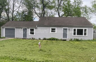 Building Photo - 10059 Dupont Dr