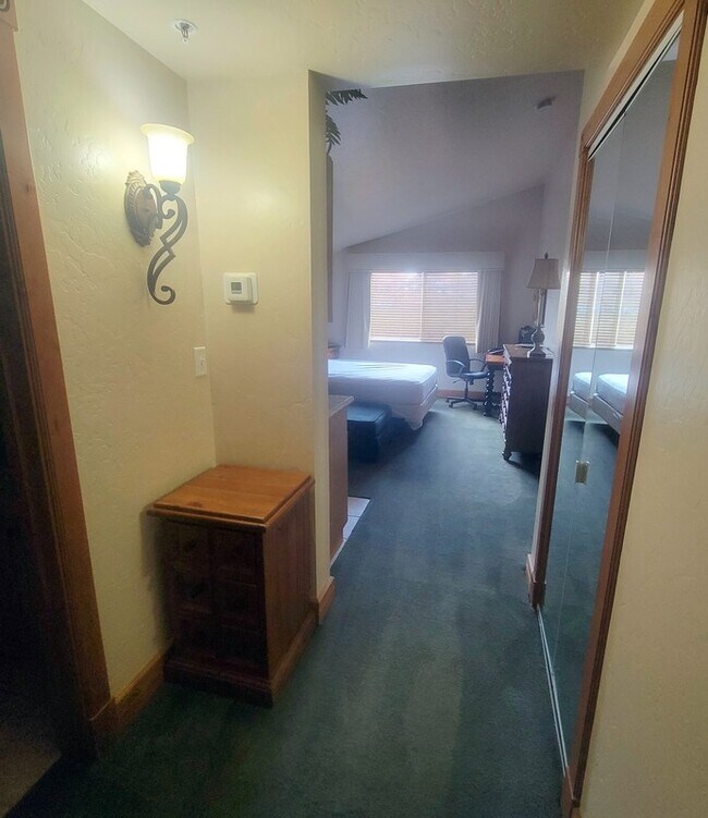Foto del edificio - 840 Bigler Ln