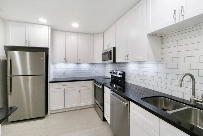 Foto del edificio - 5929 Queensloch Dr
