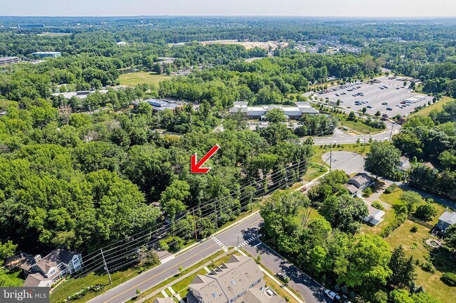 Foto del edificio - 36 Bear Brook Rd