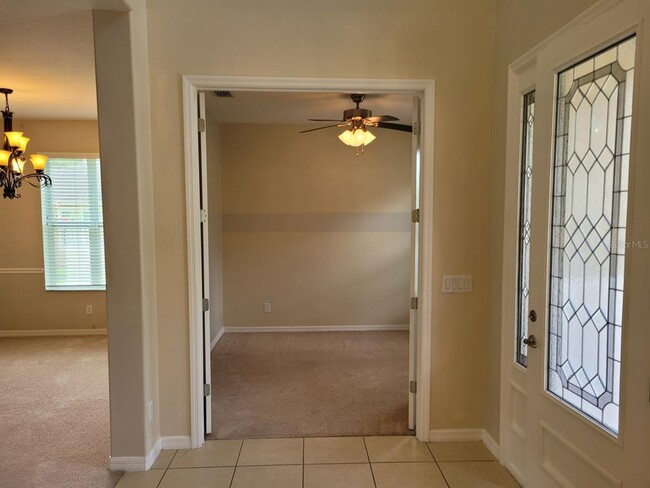 Building Photo - 1041 Cavan Dr