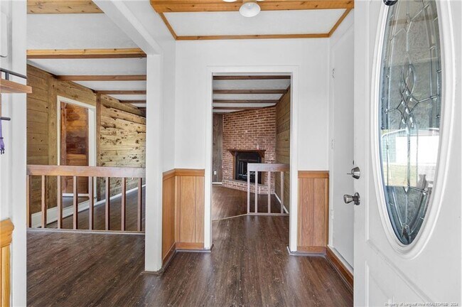 Foto del edificio - 6304 Thistle Ct