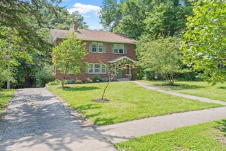 Building Photo - 303 S Glenwood Ave